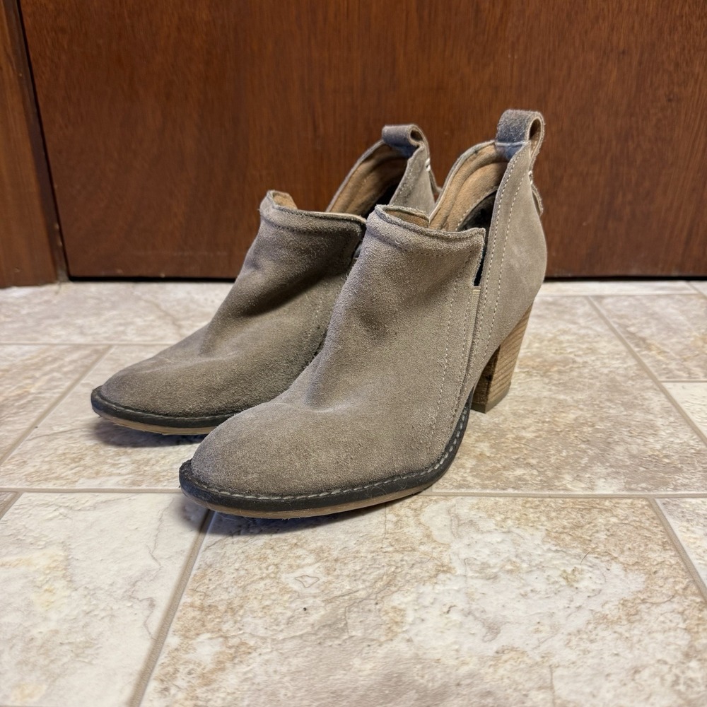 Jeffrey Campbell Rosalee Ankle Booties Womens 7 Suede Stacked Block Heel Taupe